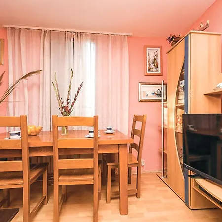 Holiday home Holiday Klanac Posedarje