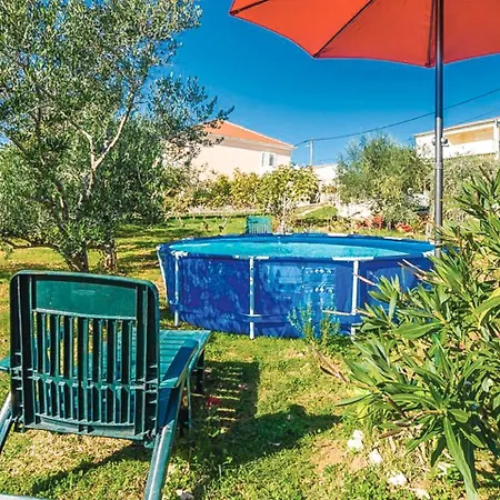 Holiday home Holiday Klanac Posedarje